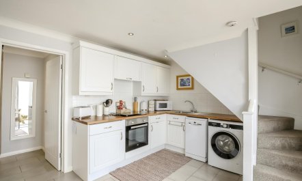 2 Bed in Weymouth 4