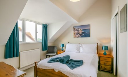 2 Bed in Weymouth 8