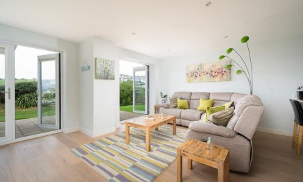 2 Bed in Porth 6