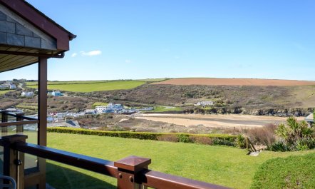 3 Bed in Mawgan Porth 8