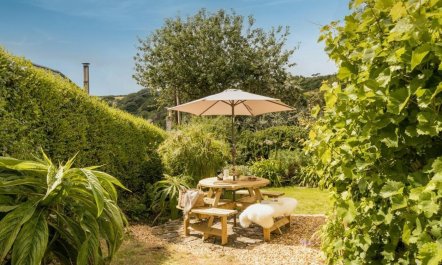 3 Bed in Mousehole 1