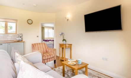 1 Bed in Dalwood 3