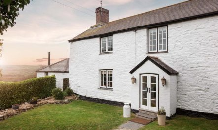 5 Bed in Holywell Bay 2