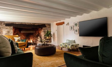 5 Bed in Holywell Bay 5