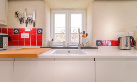 2 Bed in Mawgan Porth 4