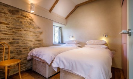 2 Bed in Mawgan Porth 8