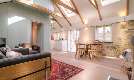 2 Bed in Mawgan Porth 3