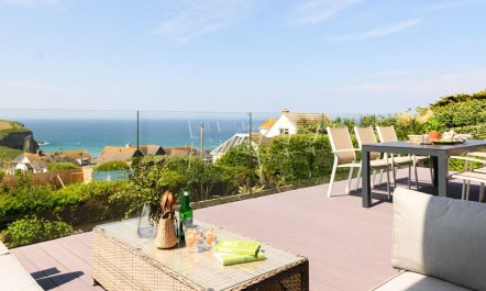5 Bed in Mawgan Porth 2