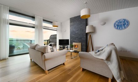 2 Bed in Watergate Bay 6