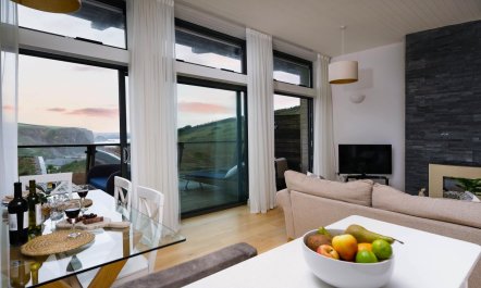 2 Bed in Watergate Bay 9