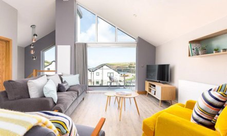 2 Bed in Mawgan Porth 2