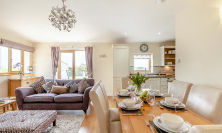 3 Bed in Dalwood 4