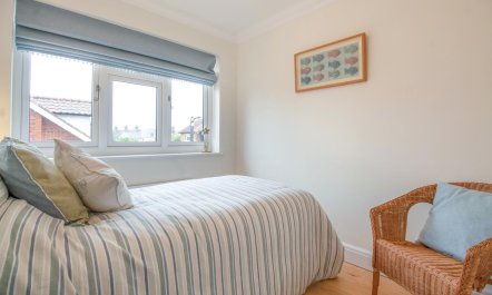 4 Bed in Southwold 3