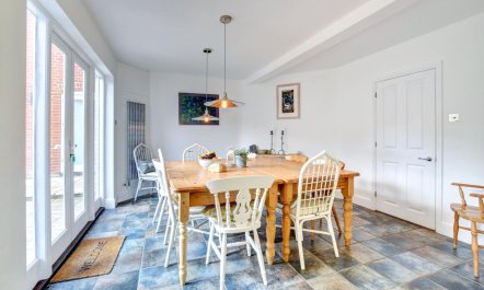 4 Bed in Woodbridge 3