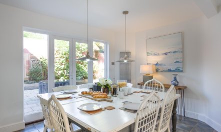 4 Bed in Woodbridge 2