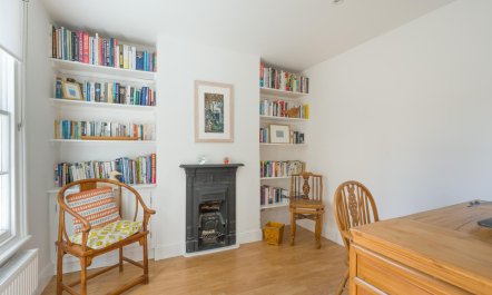 4 Bed in Woodbridge 8
