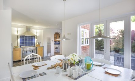 4 Bed in Woodbridge 6