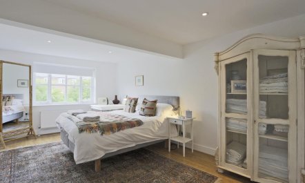 4 Bed in Woodbridge