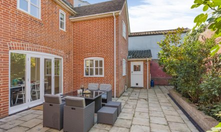 4 Bed in Woodbridge 3