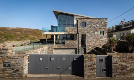 5 Bed in New Polzeath 6