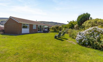 3 Bed in Fairbourne