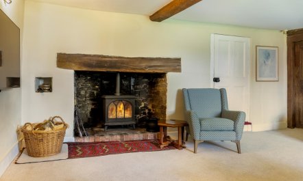 5 Bed in George Nympton 4