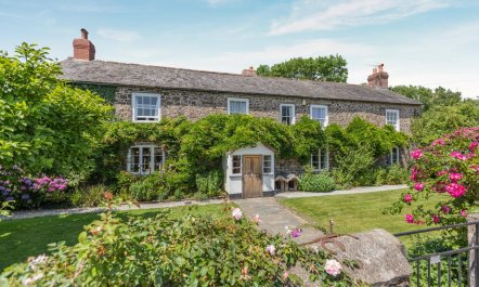5 Bed in George Nympton