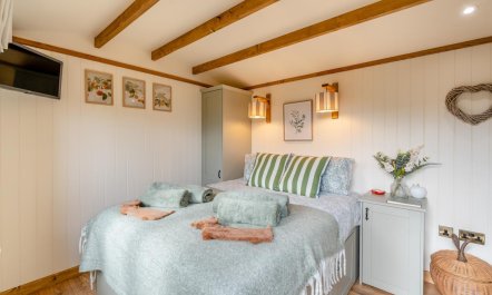 1 Bed in Broxburn 5