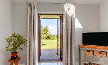1 Bed in Mynyddislwyn 5