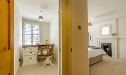 3 Bed in Forest Row 8