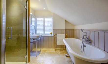 3 Bed in Forest Row 6