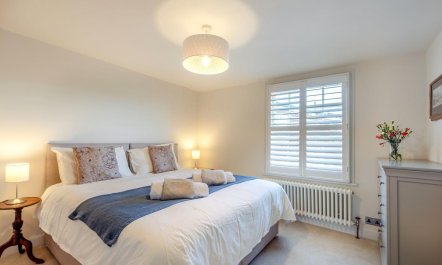 3 Bed in Forest Row 3