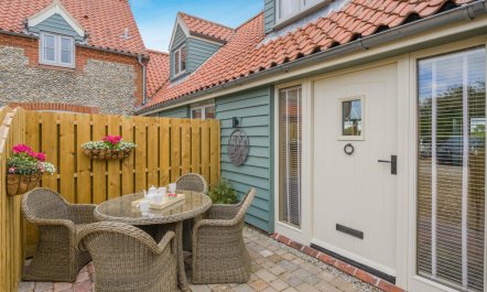 2 Bed in Docking 8