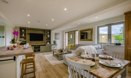 2 Bed in Docking 1