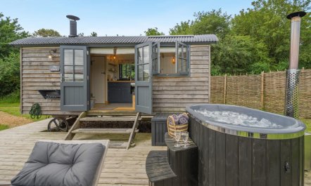 1 Bed in Exhall 5