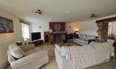 4 Bed in Scorton 7