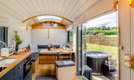 1 Bed in Exhall 3