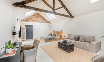 1 Bed in Gembling 9