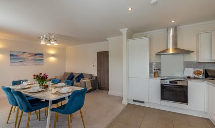 3 Bed in Bournemouth 3