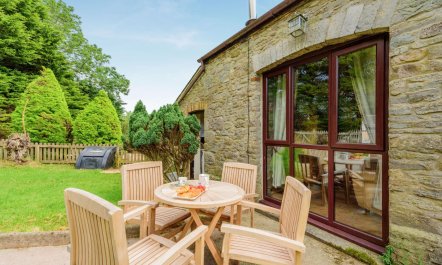 2 Bed in Llanddarog 3