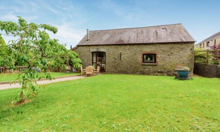 2 Bed in Llanddarog