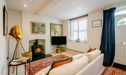 3 Bed in Winchcombe 9