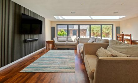 3 Bed in Bridport 2