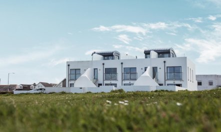 3 Bed in Fistral 1