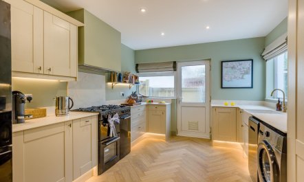 3 Bed in Southgate 2