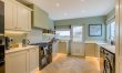 3 Bed in Southgate 2