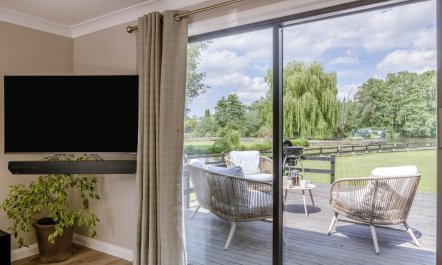 2 Bed in Wroxham 3