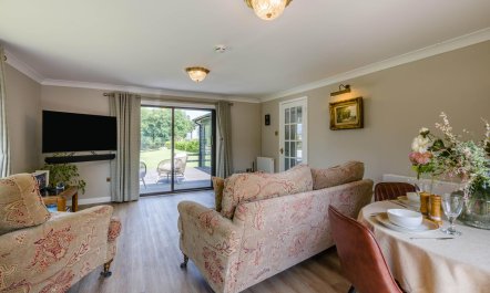 2 Bed in Wroxham 2