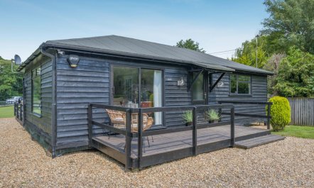 2 Bed in Wroxham 6
