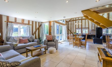 3 Bed in Middleton 6